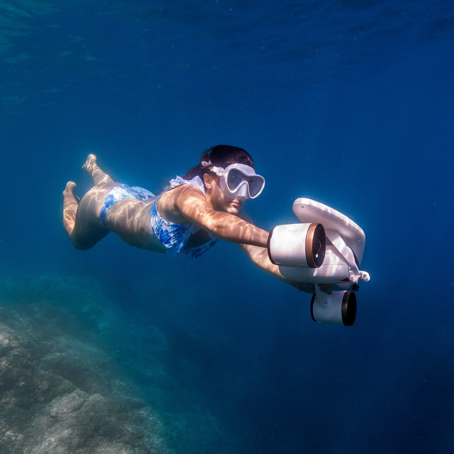 SUBLUE MixPro Dual-Motor Compact Underwater Scooter