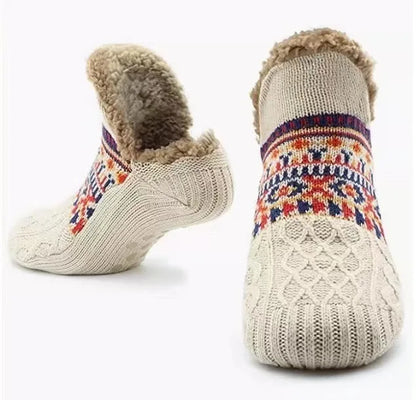 Super Warm Coral Fleece Non-Slip Slipper Socks (Unisex)