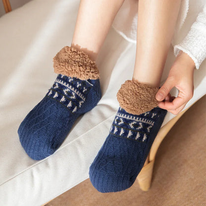 Super Warm Coral Fleece Non-Slip Slipper Socks (Unisex)