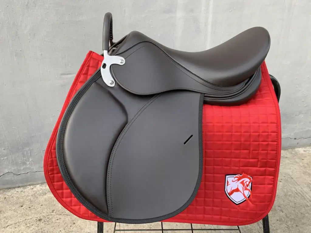 The Legacy Roper Saddle Set