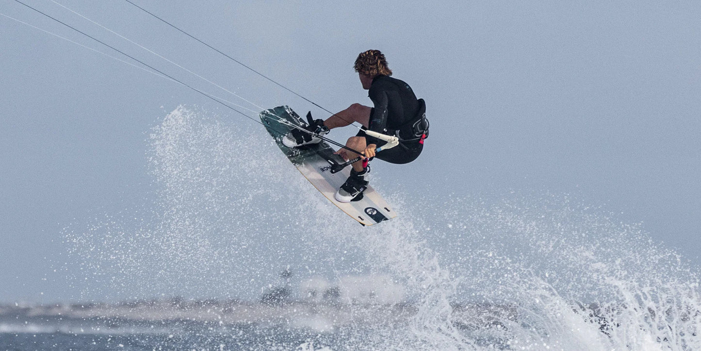 CABRINHA 2025 ACE APEX Wakeboard: The Hybrid Core Revolution